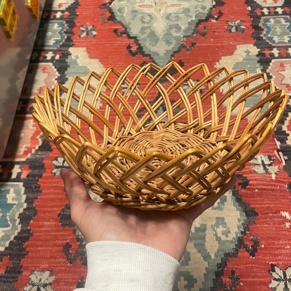 Woven Rattan Flower Basket - Picture 4 of 6